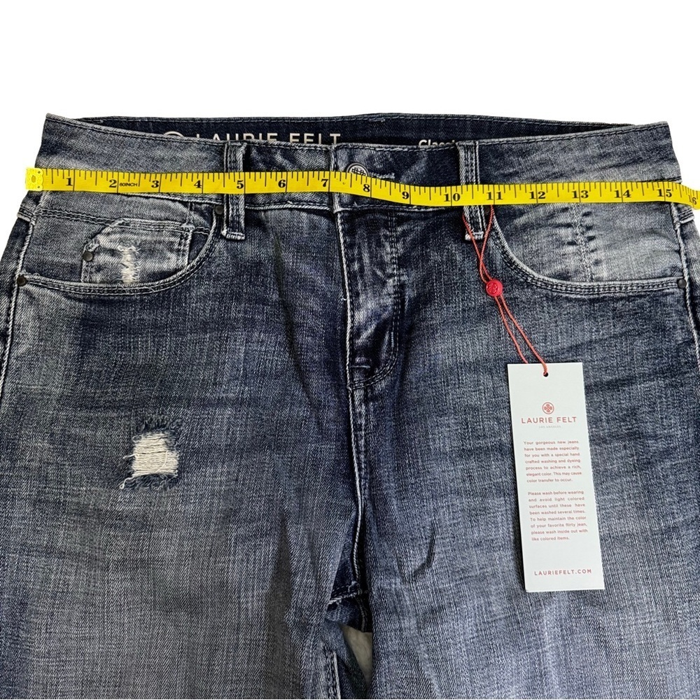 Laurie Felt Classic Weekender  Cuffed Hem Distressed Denim Jeans Size 2 NWT - Picture 9 of 16